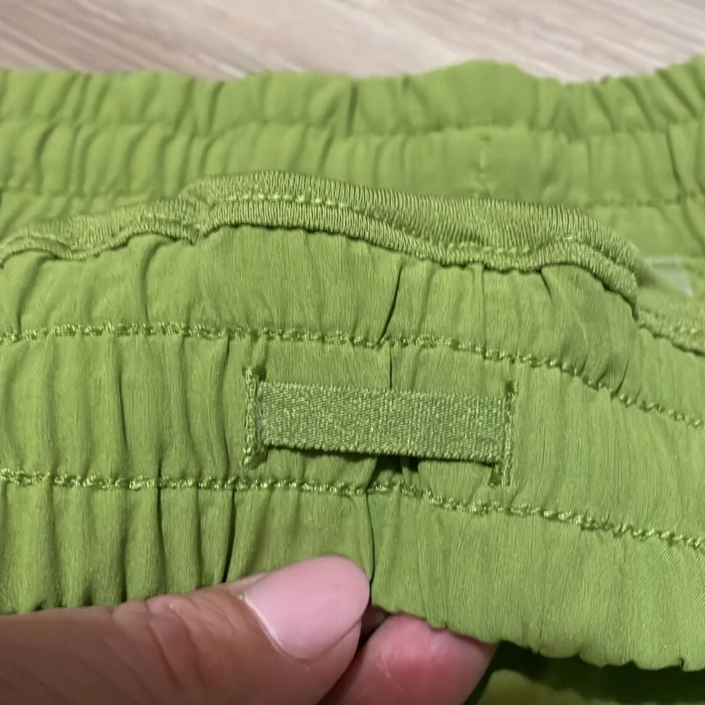 Calia Run Collection midrise Infinity Short 3” Relaxed Army green Size XL NWT - Picture 6 of 14